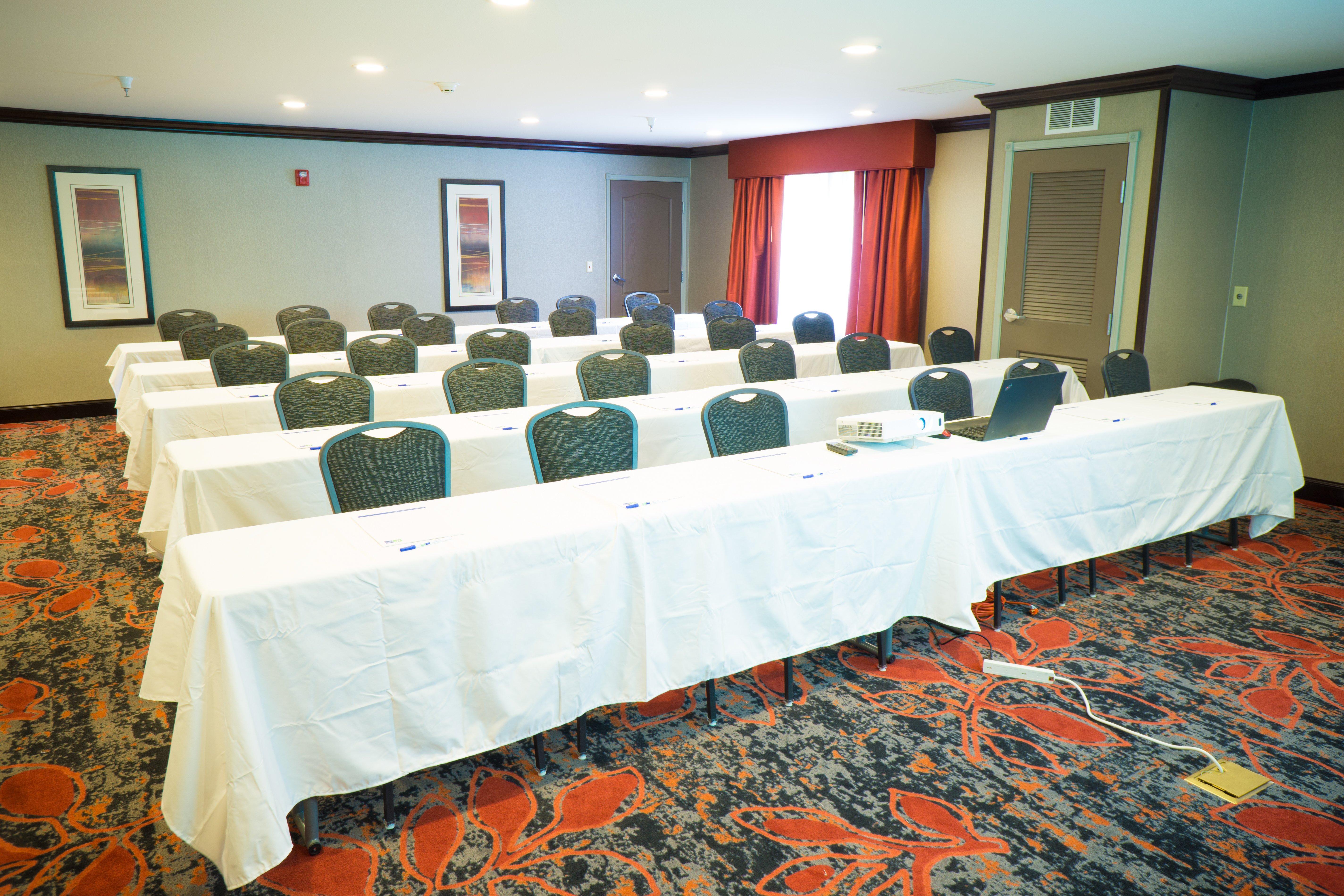 Holiday Inn Express & Suites Rapid City By Ihg Kültér fotó